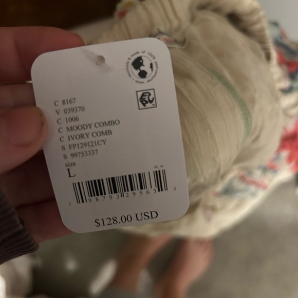 Floral Patchwork pants blossom pants patchwork free people size Large L nwt - Picture 2 of 2